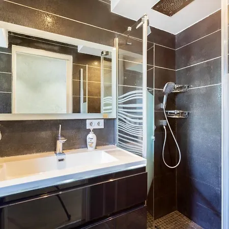 Croisette - 2 Pieces Renove Avec Vue شقة