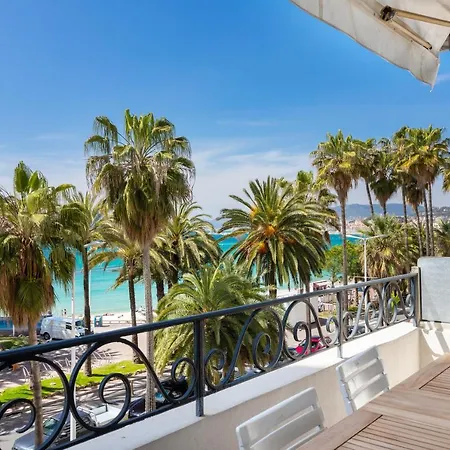 Croisette - 2 Pieces Renove Avec Vue *